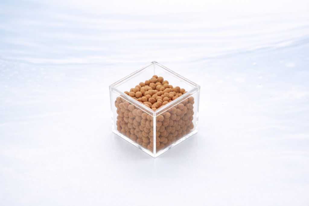 Mineral Ceramic Balls for Water Filter Media Mineralisation and Drinking Water Enhancement